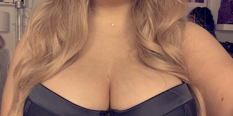 thrilllhoe free star naked pic