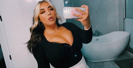 Isabelle Maltais best pornstar pic