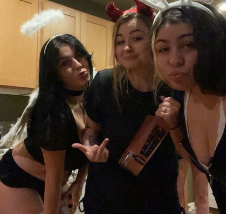 Kenzie G hd pornstar photo