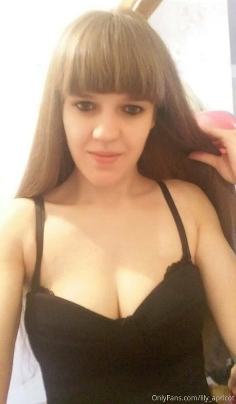 lilyapricot hot pornstar photo