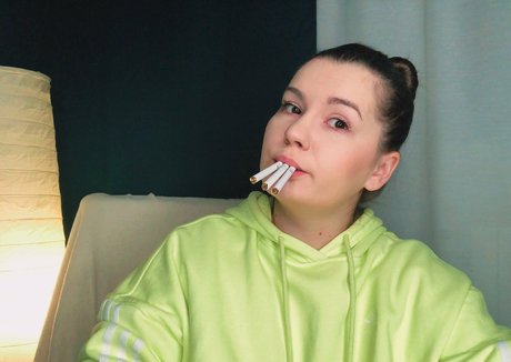 evegoddes exclusive model picture