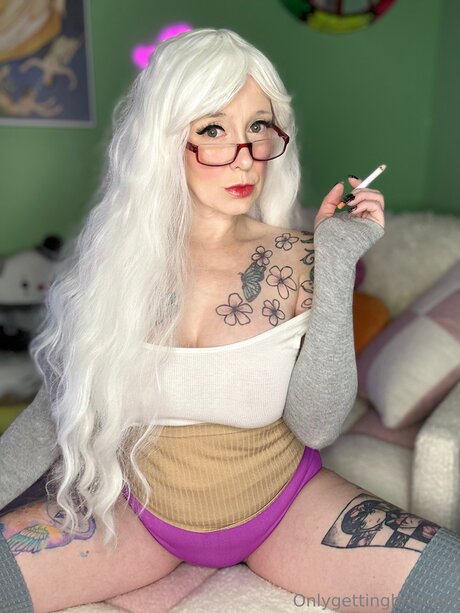 Onlygettingbrighter nice model image