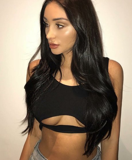 Coco Lodge pornstar pretty img