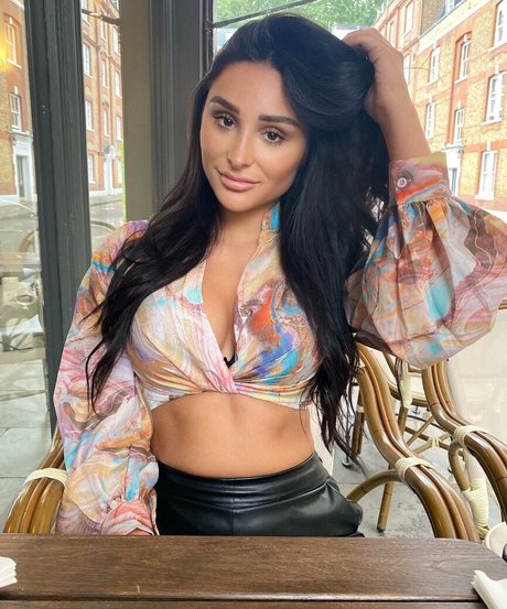 Coco Lodge model hd pictures