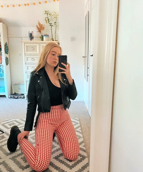 Lotten Sheppard xxx pornstar photo