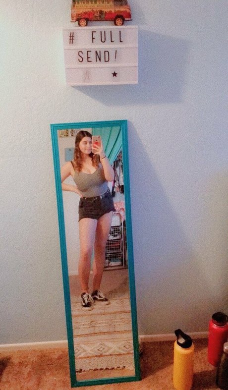 Emma R B high quality actress photo