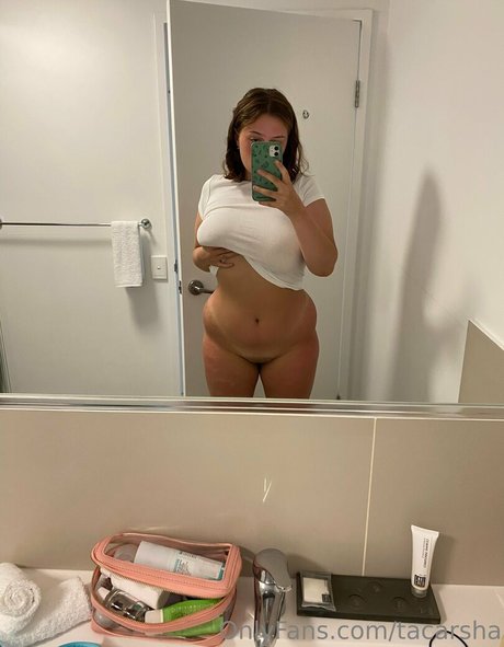 tacarsha model perfect pictures