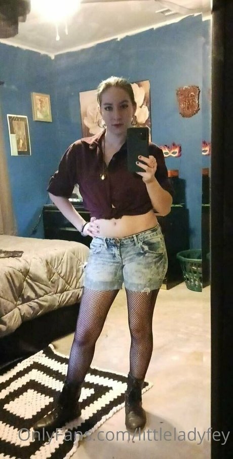 littleladyfey nice pornstar picture