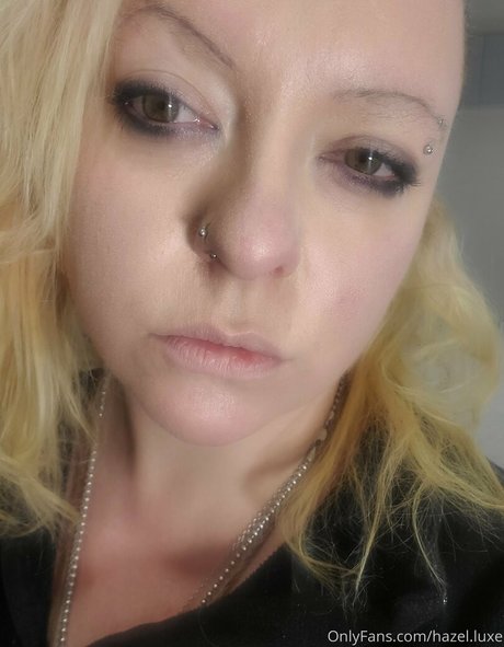hazel luxe model nice pic