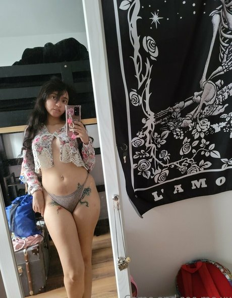 xsugarvulpesx erotic actress img