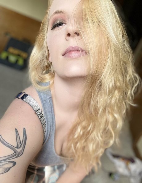 naughtyvettech pretty actress archive