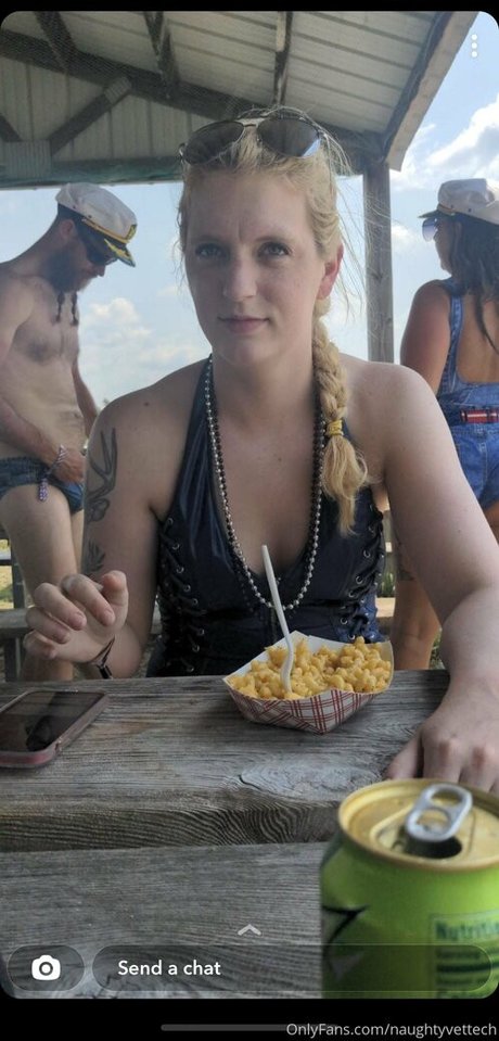 chubby redhead onlyfans nude archive