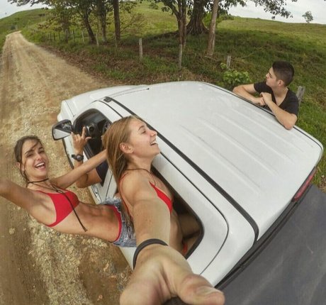 Alicia Londono naked model picture