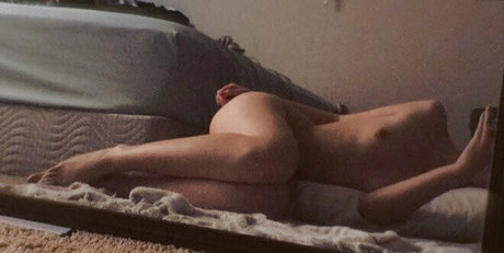 deejsatin star naked picture