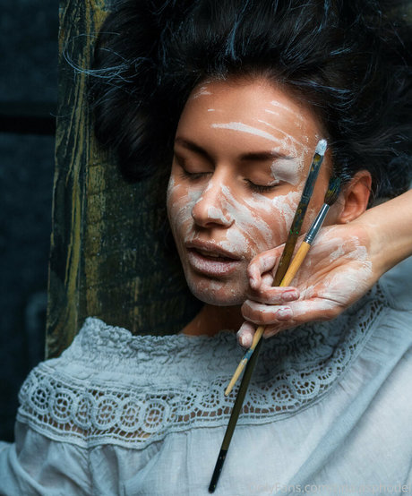 tina asphodel perfect model image