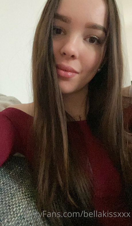 bellakissxxx model perfect pictures
