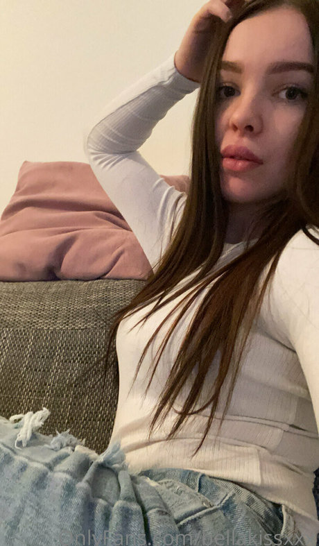 bellakissxxx sexy actress image