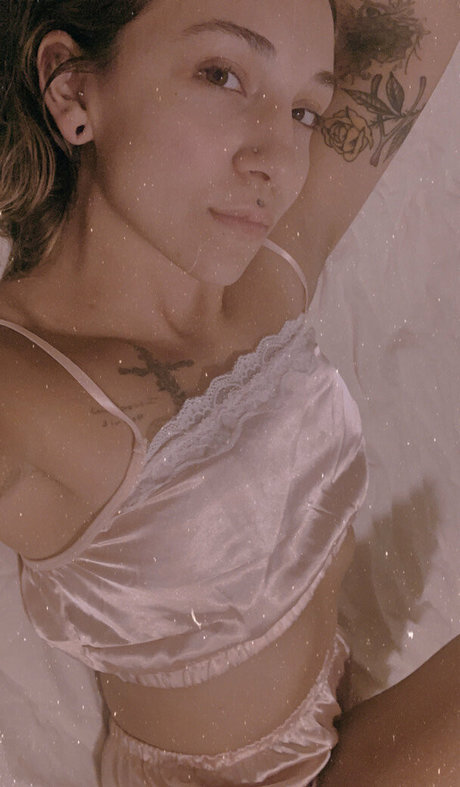 firerose1 nudes model pic