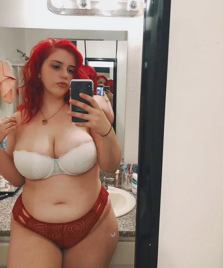 Nikkimichay model hd photo