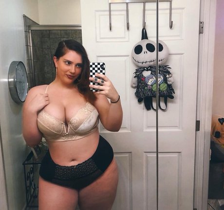 Nikkimichay model pornographic galleries