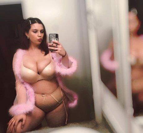 Nikkimichay xxx star pics