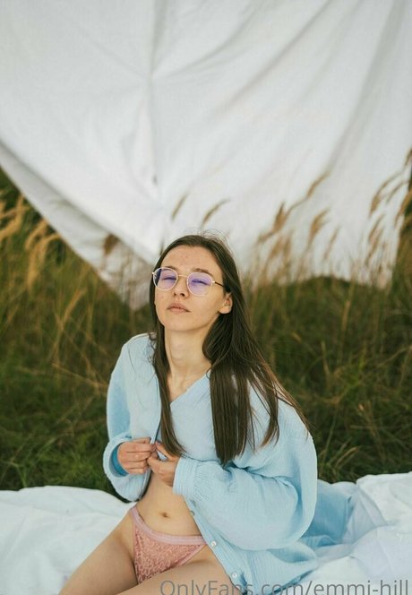 emmi hill Quick model image