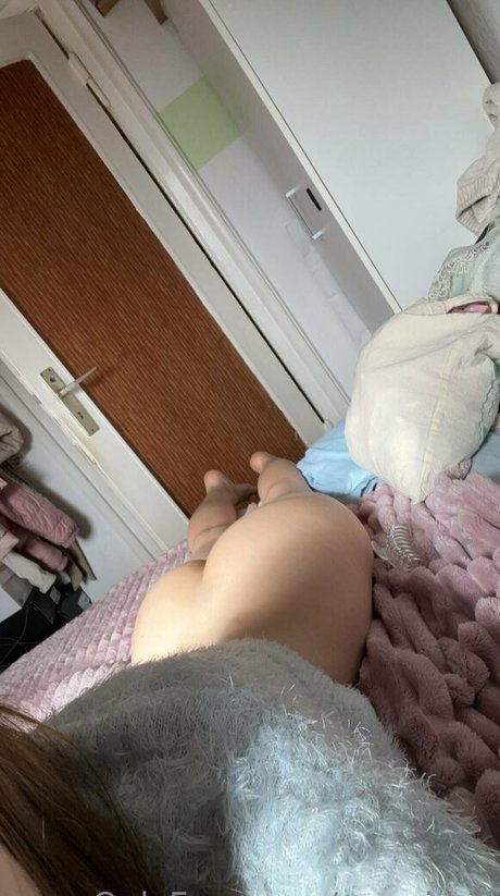 emmi hill art actress photos