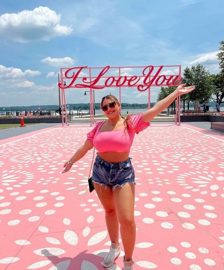 Grace H model erotic galleries