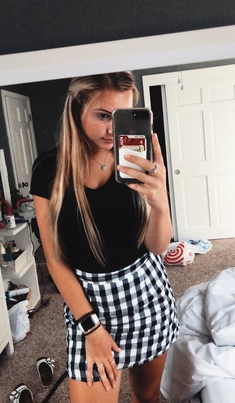 Leah Booth Profile pic