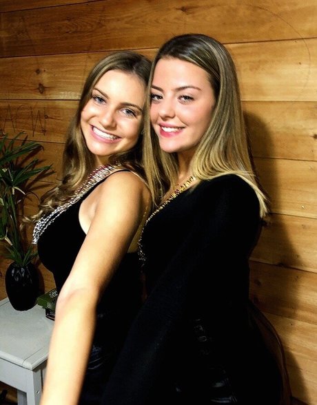 Leah Booth hot star img