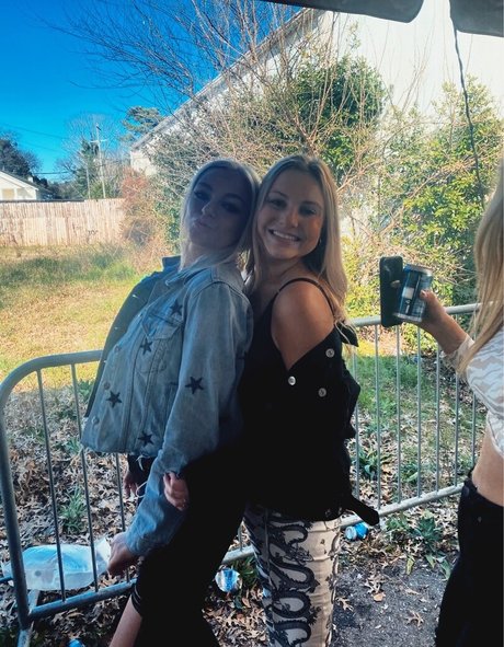 beautiful blonde onlyfans free porn gallery