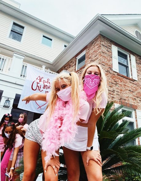 Leah Booth model pretty archive