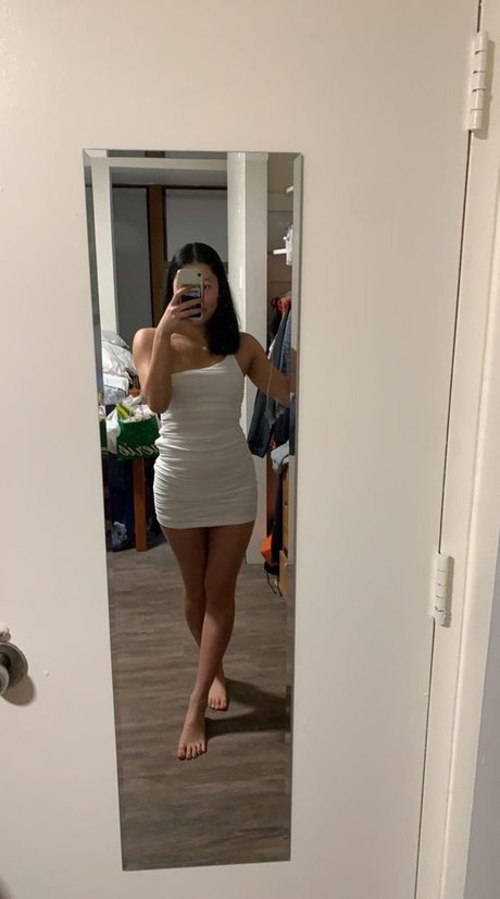 Alison L pretty star pictures