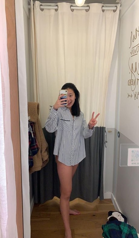 Alison L high quality actress pics