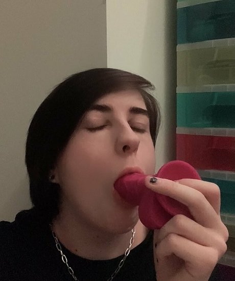 male onlyfans exclusive img