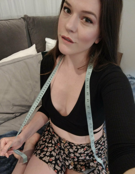 callaq hot model photos