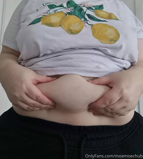 moemoechub model sexy images