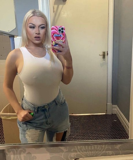 Emma H top star galleries