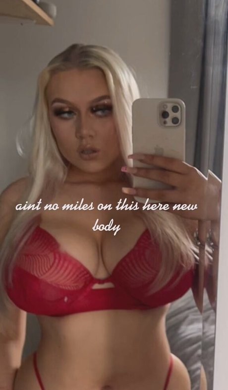 Emma H porn model photos