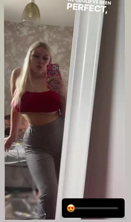 Emma H model art pic