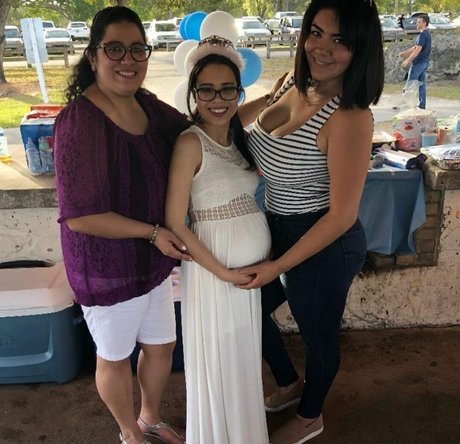 Nicky Nicole nice actress galleries