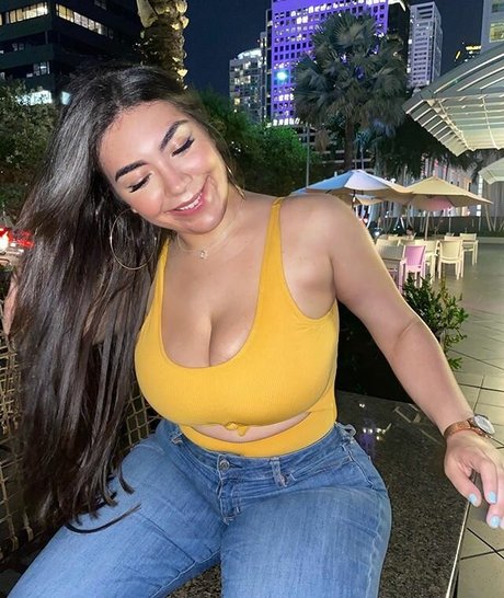 Nicky Nicole best actress pictures