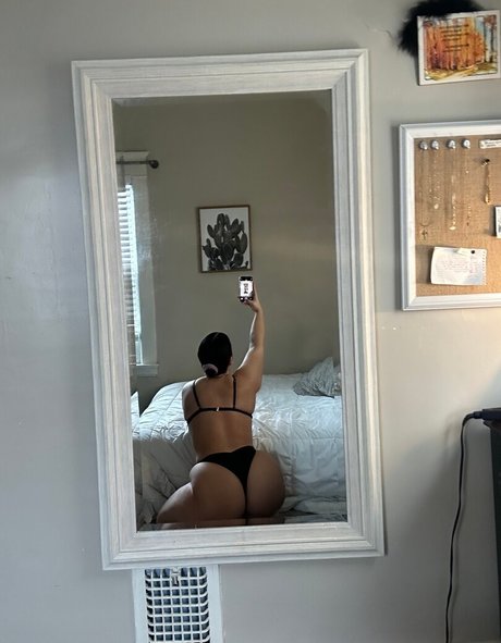 Buffgranola model erotic pics