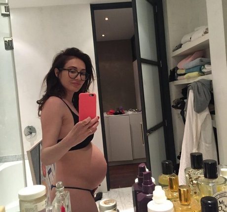 Carice Van Houten erotic model pictures