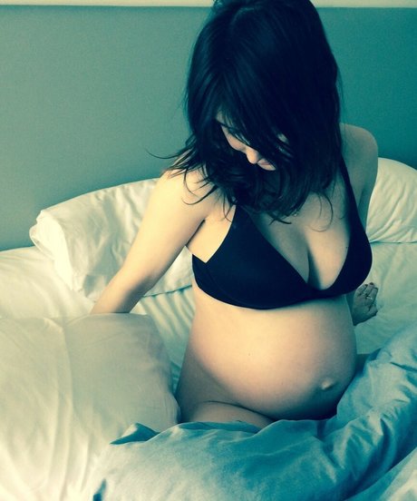 Carice Van Houten perfect model images