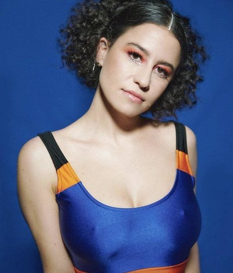 Ilana Glazer adult model picture