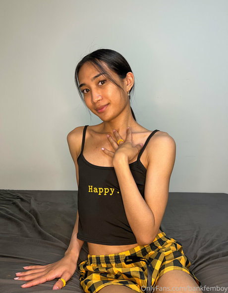 bankfemboy erotic star pic