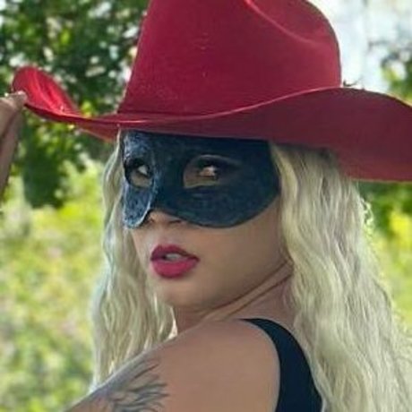 Mascarada pornstar exclusive picture