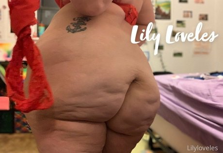 lilyloveles pornographic actress picture