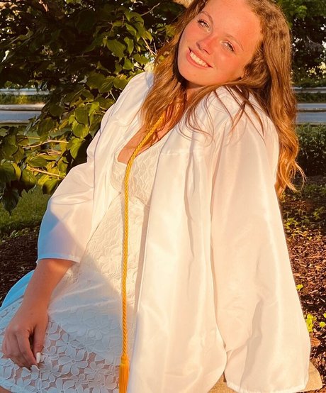 Hannah B nude star gallery